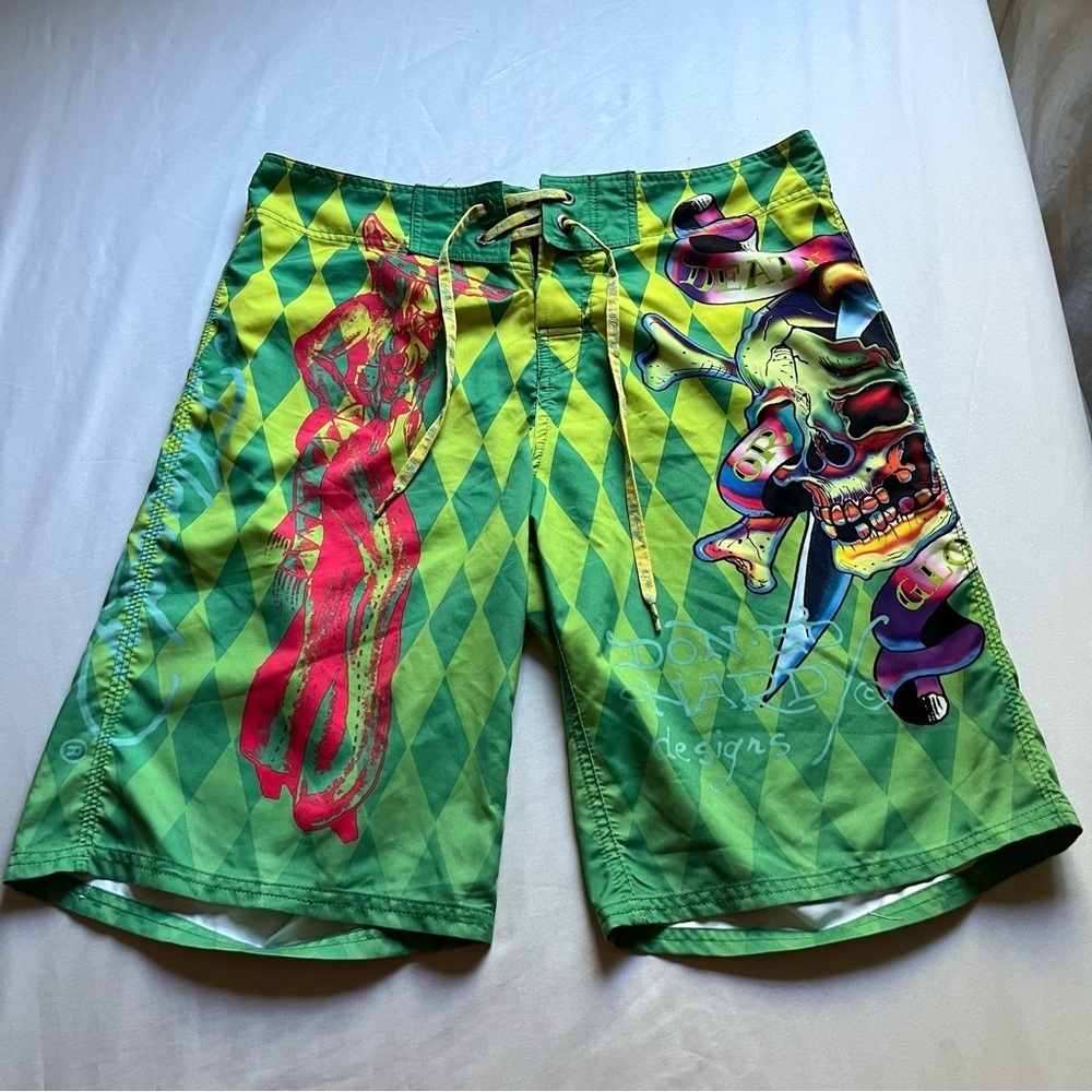 ED HARDY green skull logo diamond geo graphic y2k‎ shorts